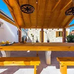 My Dalmatia - Barba With Private Heated Pool 펜션 Skabrnje
