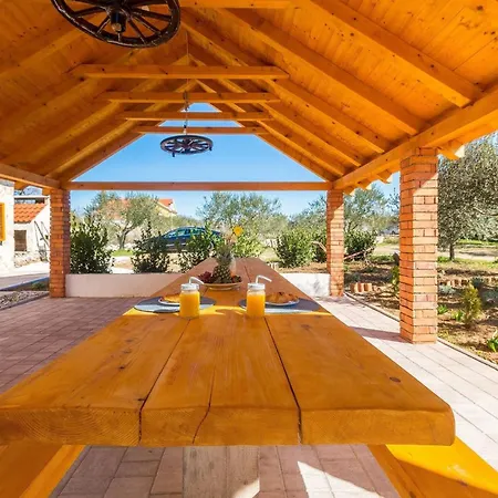 My Dalmatia - Barba With Private Heated Pool 펜션 *