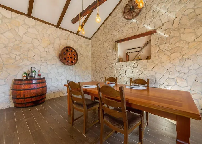 My Dalmatia - Barba With Private Heated Pool Vikendica